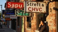 signs guiding without dictating